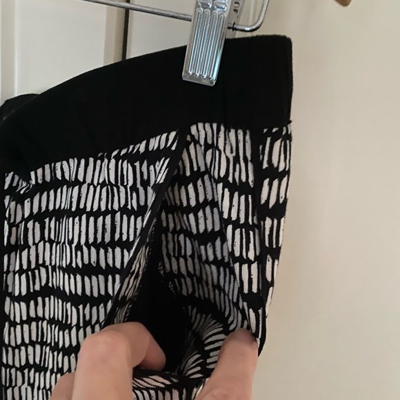 OLSEN CASUAL LIGHTWEIGHT PRINTED PANTS Sz 10 - Picture 5 of 13